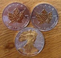 3 X 1 oz Silber gilded Maple Leaf und American Eagle ggf. angelaufen/ggf. 2. Wahl (Konvolut A4) (diff-besteuert §25a UStG)