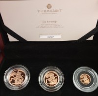 3 Piece Coronation Set Gold Proof : Quarter Sovereign , Half Sovereign , Full Sovereign  - max 1250 inkl. Box / COA